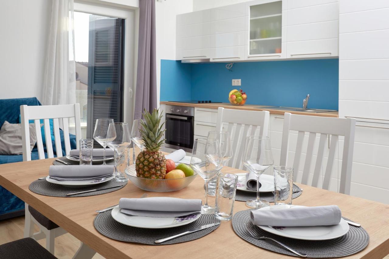 Apartments Nika ตูรันญ์ ภายนอก รูปภาพ