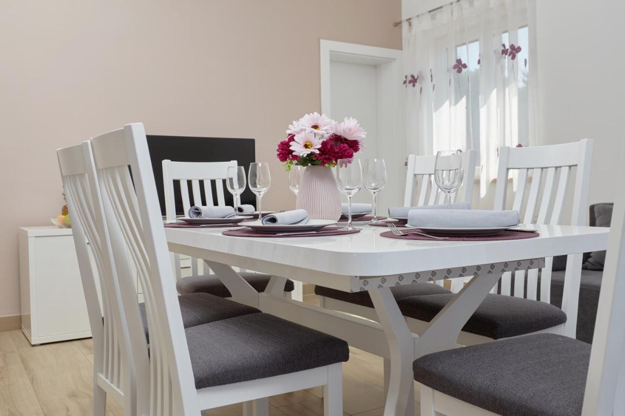 Apartments Nika ตูรันญ์ ห้อง รูปภาพ