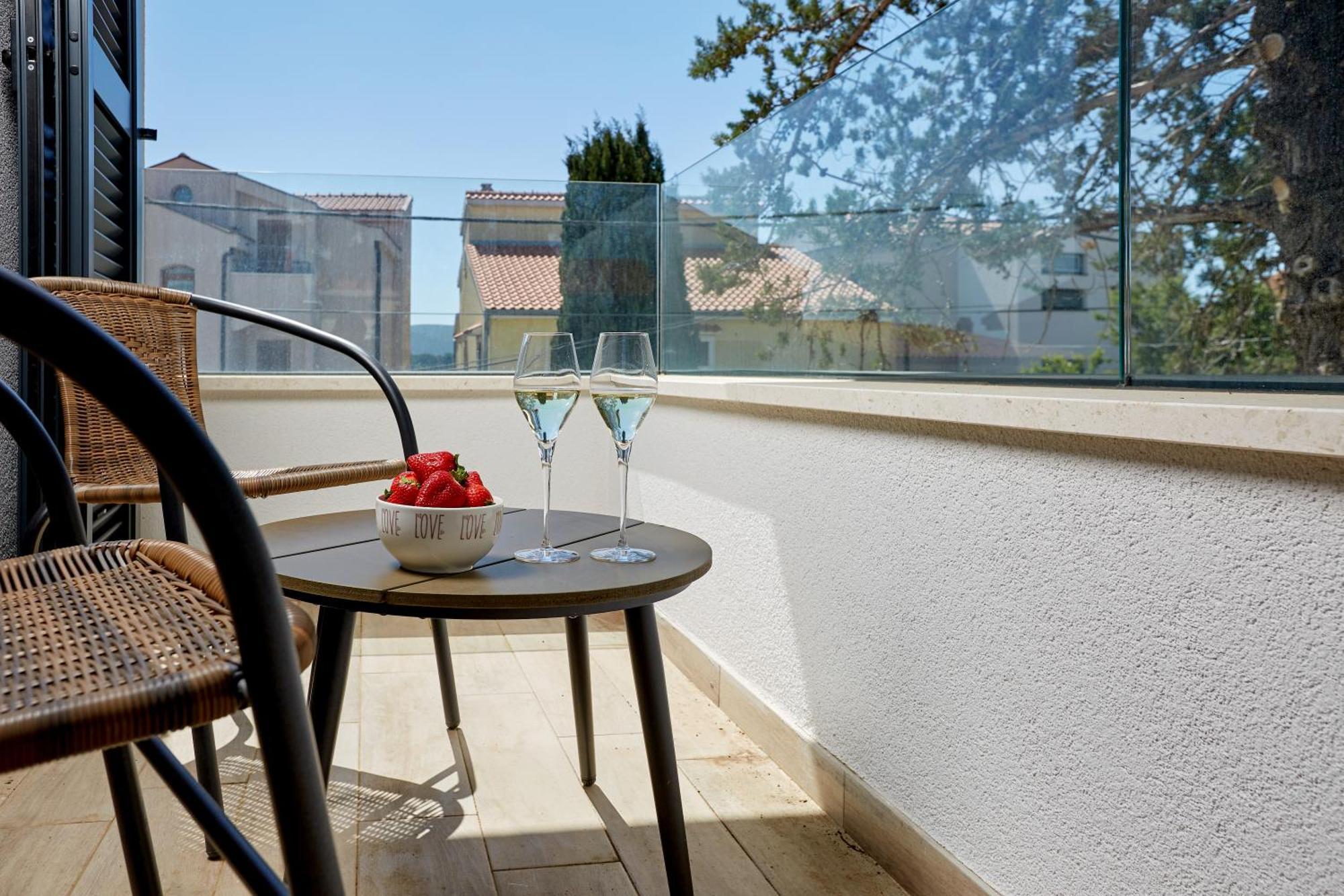 Apartments Nika ตูรันญ์ ห้อง รูปภาพ